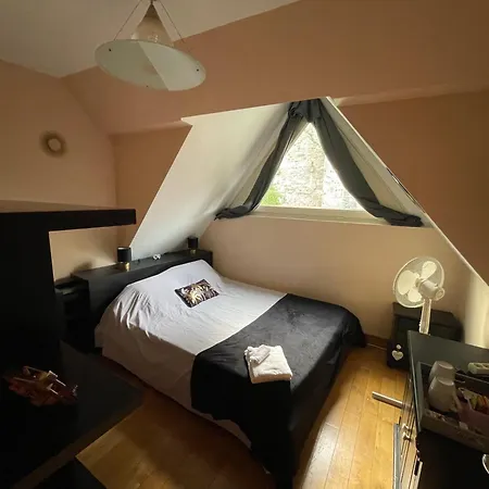 Bed & Breakfast La De La Tour -