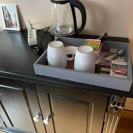 La De La Tour - Bed & Breakfast Le Mans